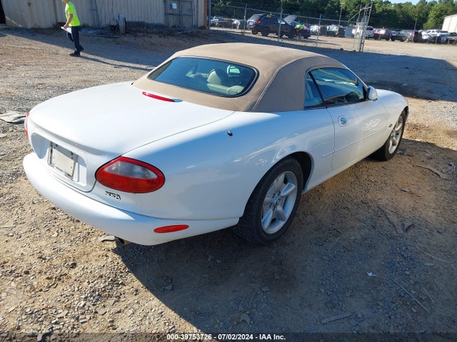 1997 JAGUAR XK8 SAJGX2743VC008843 Photo 3