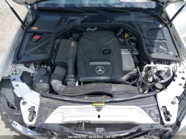 55SWF4JB8FU075246 Mercedes-Benz C 300 Luxury/sport