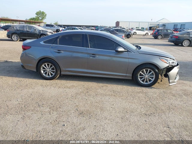 Hyundai SONATA SE 2019 5NPE24AF4KH731997 Image 13