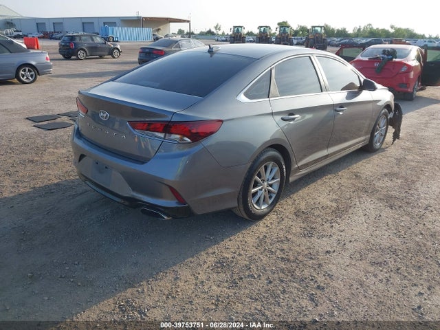 Hyundai SONATA SE 2019 5NPE24AF4KH731997 Image 4