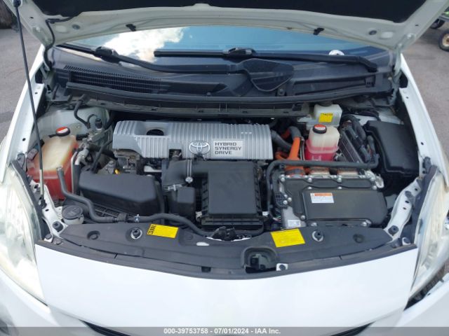 JTDKN3DU3E0392326 Toyota Prius Two