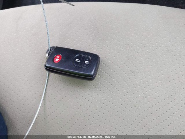 JTDKN3DU3E0392326 Toyota Prius Two