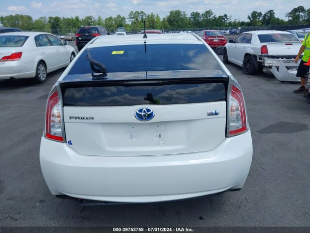 JTDKN3DU3E0392326 Toyota Prius Two