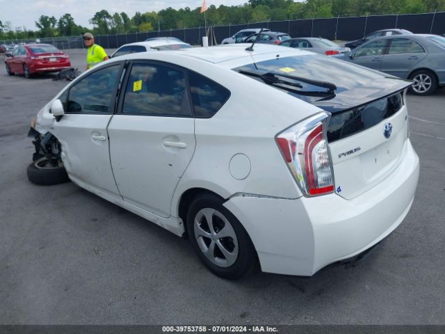 JTDKN3DU3E0392326 Toyota Prius Two