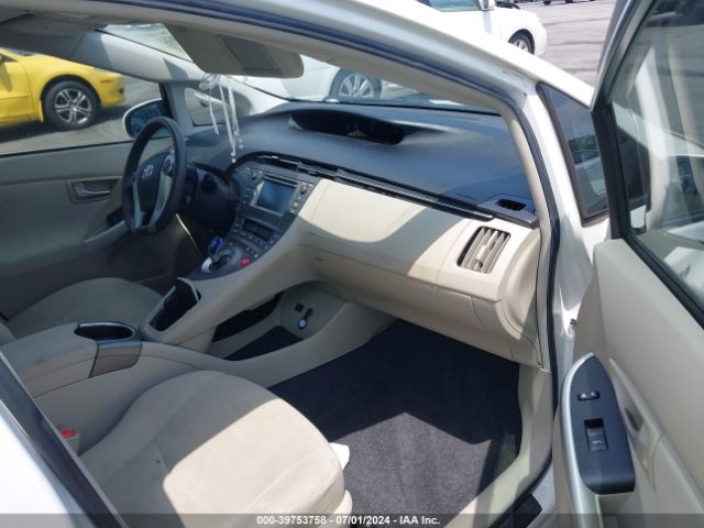 JTDKN3DU3E0392326 Toyota Prius Two