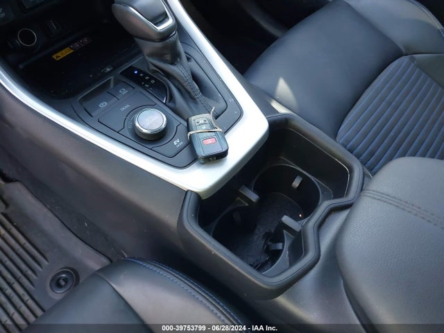 4T3E6RFV6NU087563 Toyota Rav4 Hybrid Xse