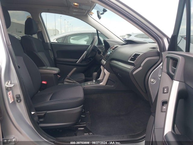 Subaru Forester 2.5i Premium 2016 JF2SJADCXGH424282 Image 5