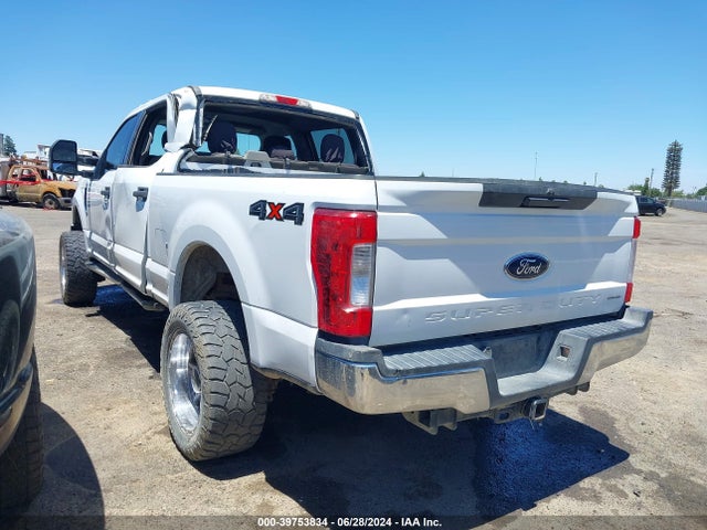 Ford F-250 Xlt 2017 1FT7W2B60HED43724 Image 3