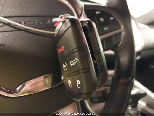 2C3CDZGG7KH612725 Dodge Challenger Sxt Awd