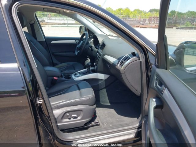 WA1LFAFP2FA047629 Audi Q5 2.0t Premium