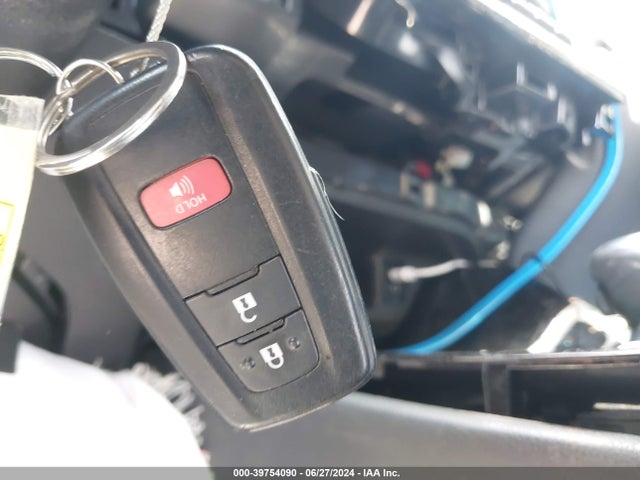 Toyota C-HR XLE 2019 JTNKHMBX7K1060644 Image 11