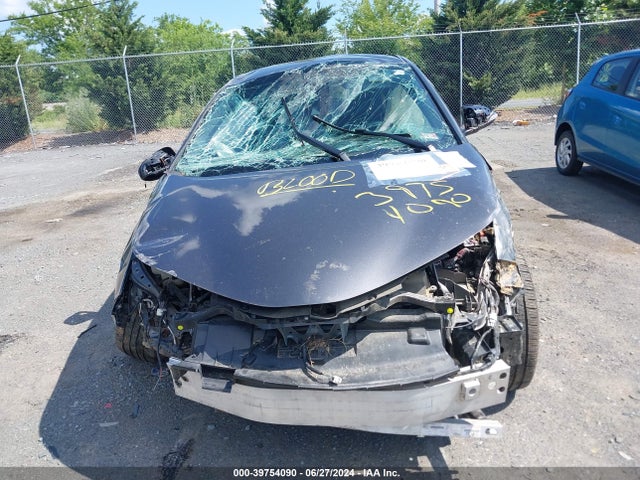 Toyota C-HR XLE 2019 JTNKHMBX7K1060644 Image 13