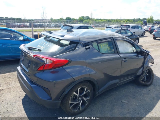 Toyota C-HR XLE 2019 JTNKHMBX7K1060644 Image 4