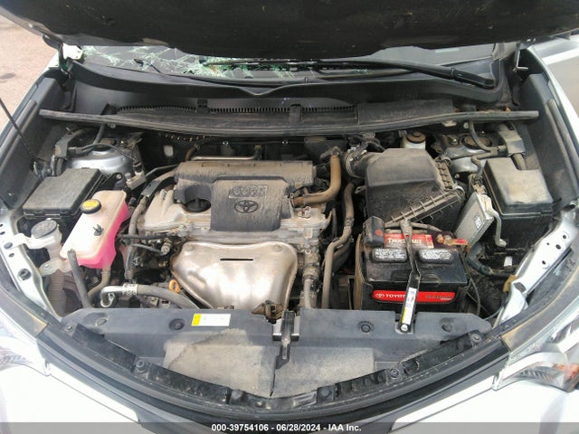 Toyota RAV4 LE 2017 2T3BFREV6HW589885 Image 10