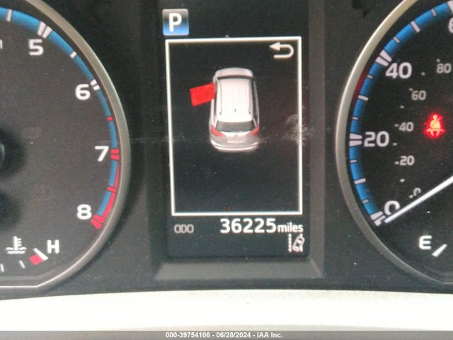 Toyota RAV4 LE 2017 2T3BFREV6HW589885 Image 7