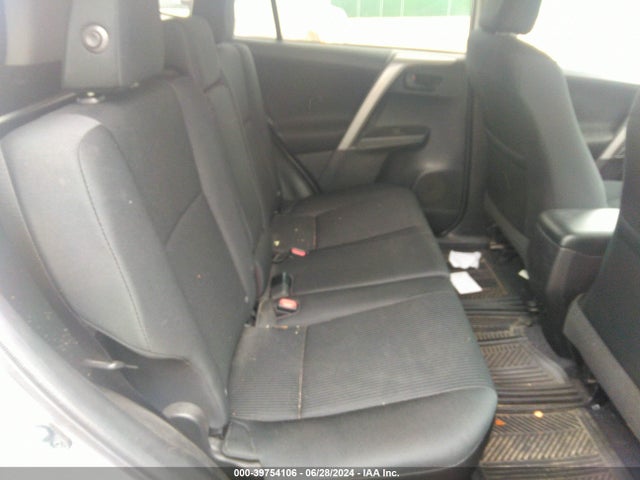 Toyota RAV4 LE 2017 2T3BFREV6HW589885 Image 8