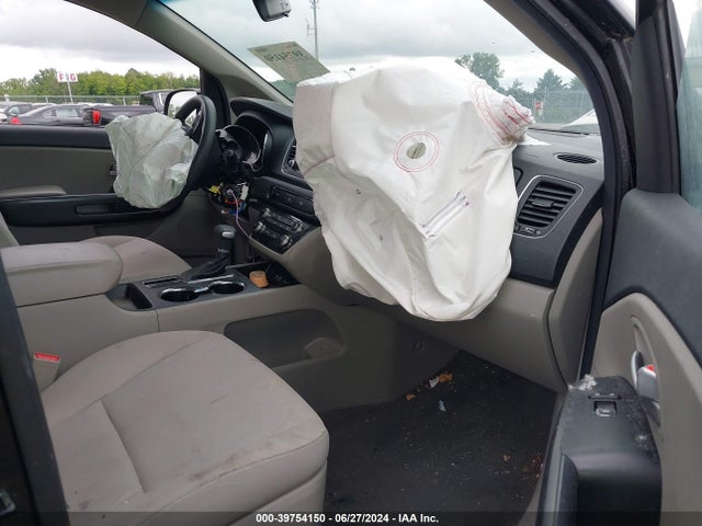 KIA SEDONA LX 2020 KNDMB5C17L6597775 Image 5