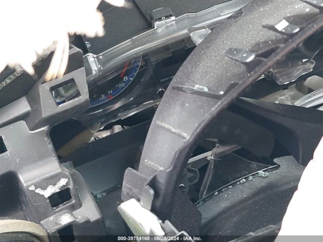 5YFBURHE7HP693720 Toyota COROLLA LE