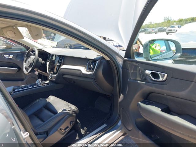 YV4L12DLXN1086250 Volvo Xc60 B5 Inscription