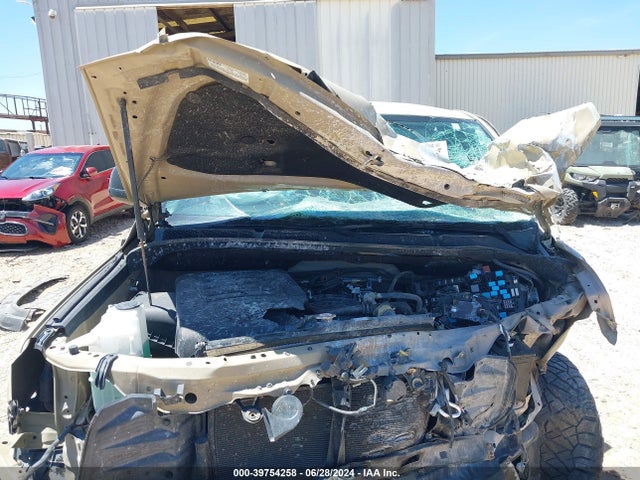 5TFHY5F17KX810485 Toyota Tundra Limited 5.7l V8