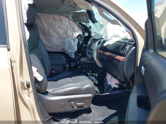 5TFHY5F17KX810485 Toyota Tundra Limited 5.7l V8