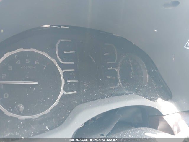 5TFHY5F17KX810485 Toyota Tundra Limited 5.7l V8