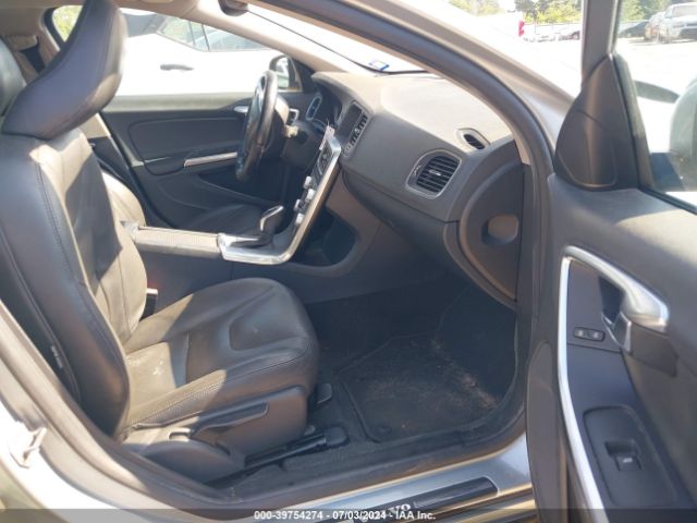 YV126MFL3H2421821 Volvo S60 T5 Dynamic