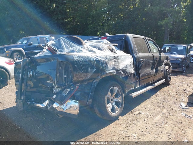 1C6SRFRT7KN682967 RAM 1500 Laramie  4x4 6'4 Box
