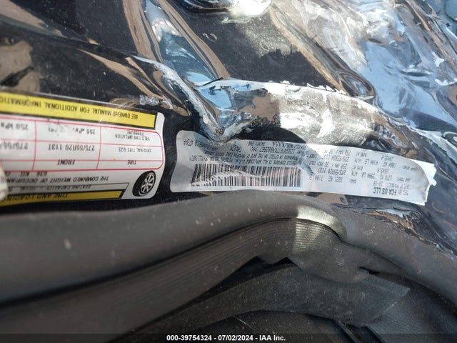1C6SRFRT7KN682967 RAM 1500 Laramie  4x4 6'4 Box