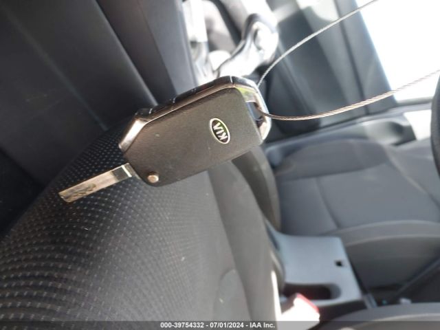 3KPF24ADXKE009067 KIA FORTE FE