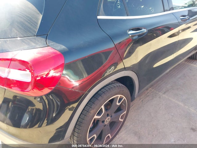 WDCTG4EB8LU027769 Mercedes-Benz GLA 250