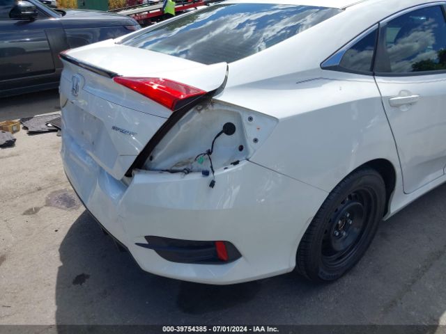 2HGFC2F82KH557065 Honda Civic Sport