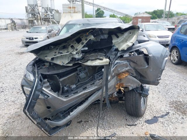5N1BT3BA2NC686180 Nissan Rogue Sv Fwd