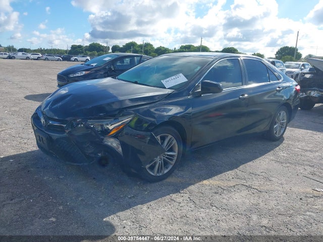 Toyota CAMRY SE 2015 4T1BF1FK6FU016805 Image 2
