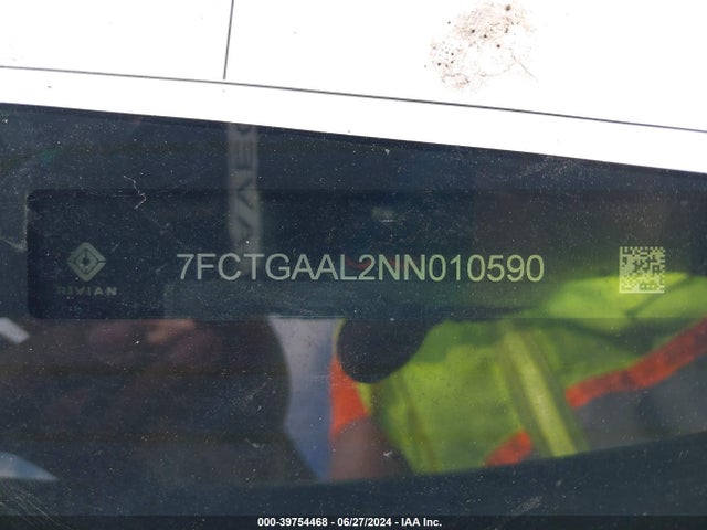 Rivian R1t Launch Edition 2022 7FCTGAAL2NN010590 Image 9