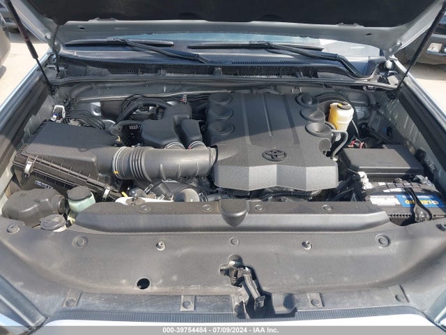 Toyota 4runner Sr5 Premium 2018 JTEZU5JR2J5187747 Image 10