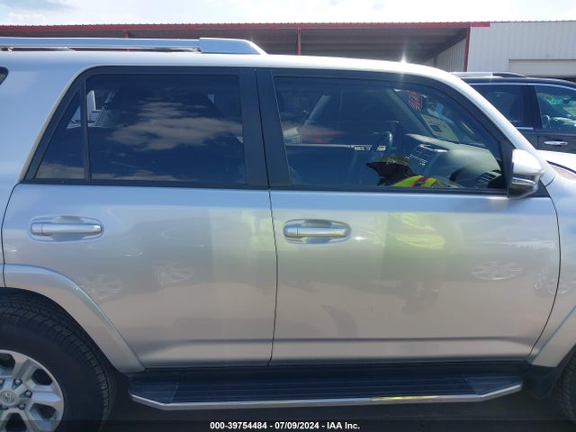 Toyota 4runner Sr5 Premium 2018 JTEZU5JR2J5187747 Image 14