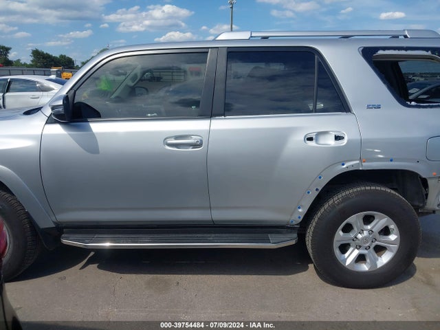 Toyota 4runner Sr5 Premium 2018 JTEZU5JR2J5187747 Image 15