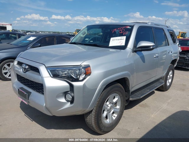 Toyota 4runner Sr5 Premium 2018 JTEZU5JR2J5187747 Image 2