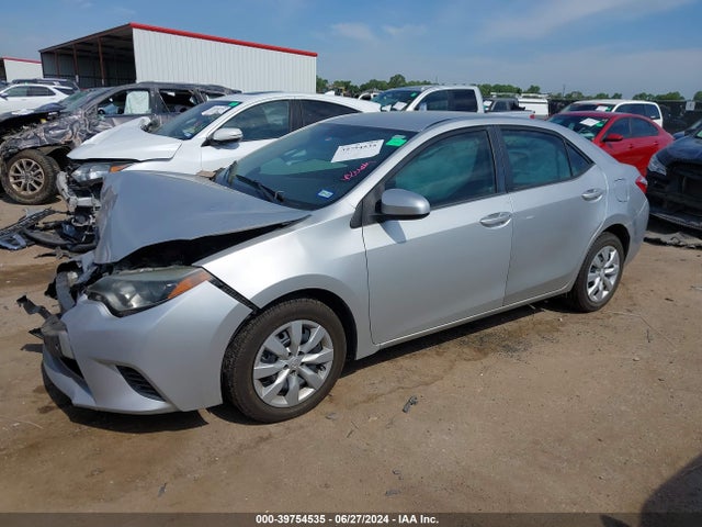 Toyota COROLLA LE 2015 5YFBURHE7FP260878 Image 2