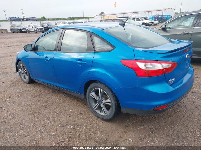 Ford FOCUS SE 2014 1FADP3F28EL340385 Image 3