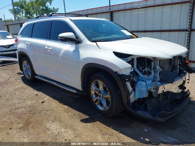 Toyota Highlander Limited Platinum 2018 5TDDZRFH3JS874396 головне зображення
