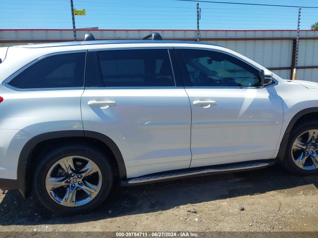 Toyota Highlander Limited Platinum 2018 5TDDZRFH3JS874396 Image 14