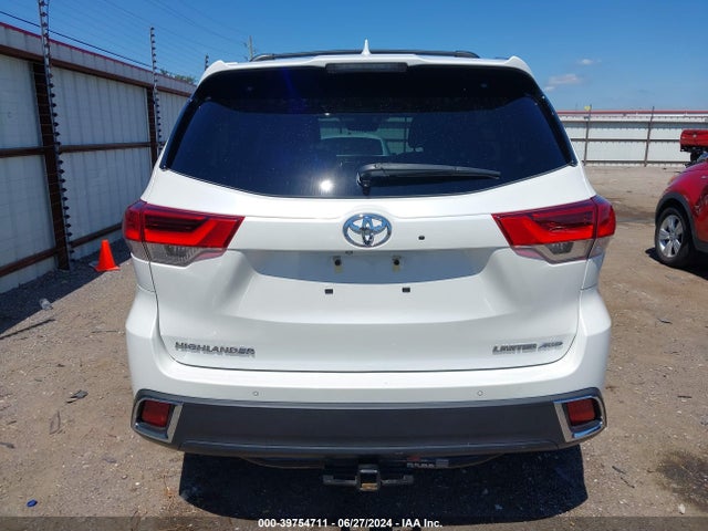 Toyota Highlander Limited Platinum 2018 5TDDZRFH3JS874396 Image 17
