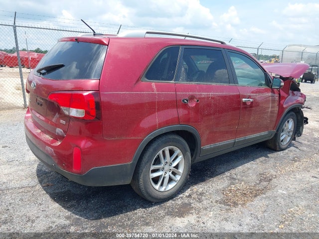 KIA SORENTO LX 2014 5XYKT3A69EG433189 Image 4