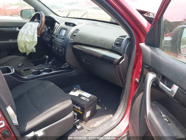 KIA SORENTO LX 2014 5XYKT3A69EG433189 Image 5