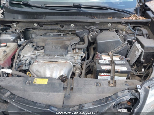Toyota RAV4 LE 2015 JTMBFREV1FJ026657 Image 10