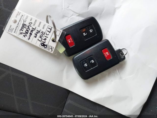 3TMCZ5AN9HM060006 Toyota Tacoma Trd Sport