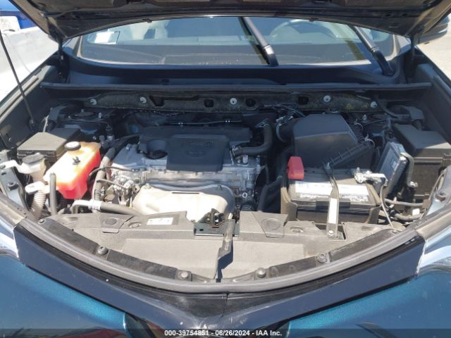 JTMNFREV4JJ200940 Toyota RAV4 SE