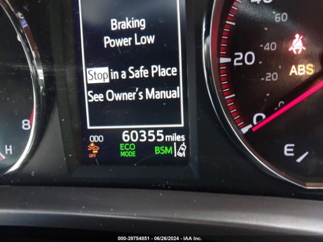JTMNFREV4JJ200940 Toyota RAV4 SE